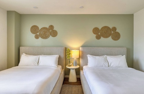 Laguna Beach Hotel | Rooftop Ocean Views, Pool + Hot Tub | Walk to Beach, Prime Laguna Beach Location