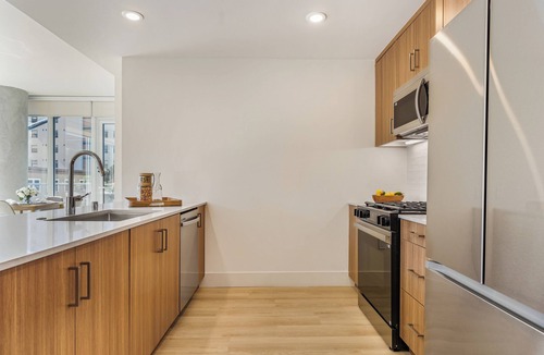 Little Italy Condo | Rooftop Pool + Spa + Sky Lounge | Walkable San Diego's Little Italy | Ancora