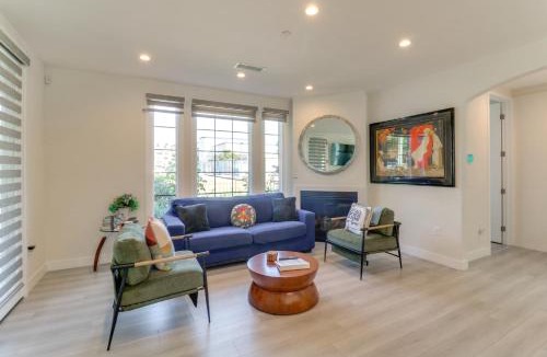 Pasadena House | Rose Bowl, New Pasadena Home Steps to Old Town