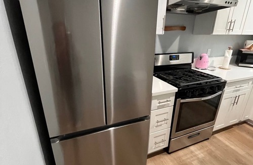 Lamanda Park House | Rose Parade Prime Location 2beds/2baths building in beautiful Pasadena