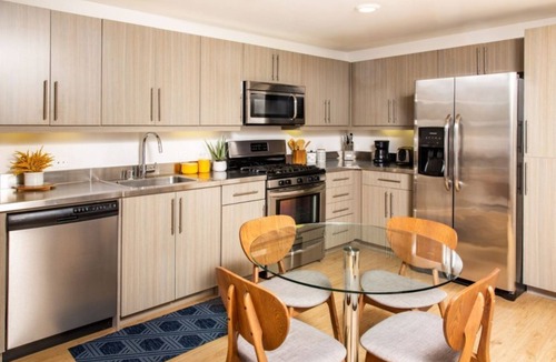 Playa Vista Condo | Runway Playa Vista 2BR Escape w Pool