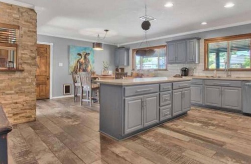 Southwest Village House | Rustic Retreat,a place to relax & decompress! Walking distance to Old Scottsdale