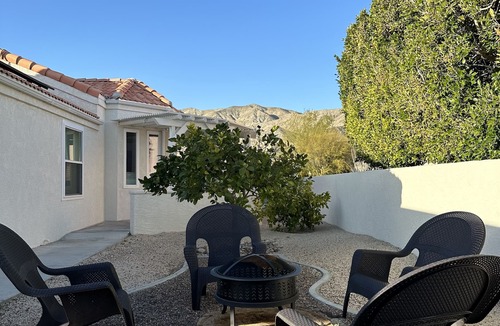 Desert Hot Springs House | Sage & Stone Retreat is located in Mission Lake Country Club golf course.