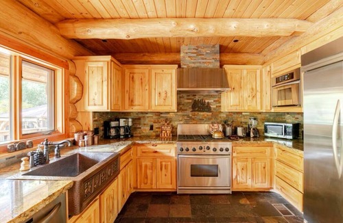 El Cajon House | San Diego’s Luxury Mountain Cabin Retreat