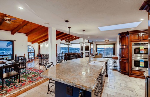 Morena House | San Diego Villa heated pool, jacuzzi and sunset-views
