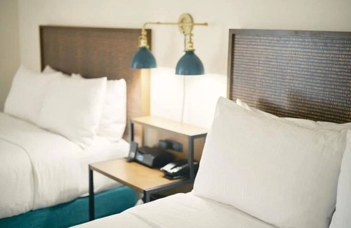 Downtown San Francisco Hotel | San Francisco Stay with Heated Pool, Walk to Union Square & Civic Center