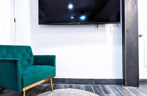 East San Jose House | San Jose Studio Near PayPal Park EV & BBQ