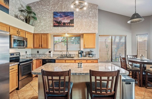 East Mesa House | SANCTUARY IN THE SUN, great location to go or stay