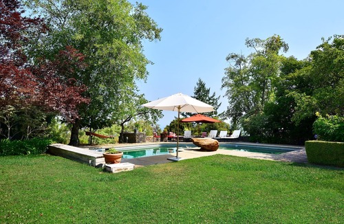 St. Helena House | Sanctuary on top of the world
