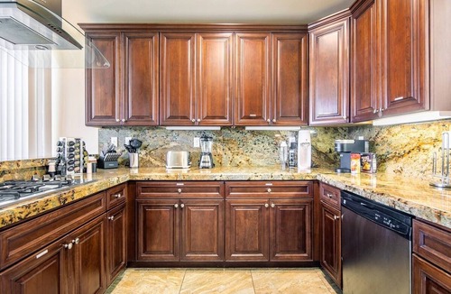 Leucadia House | Sandy Feet Retreat, 4 bed home close to beach
