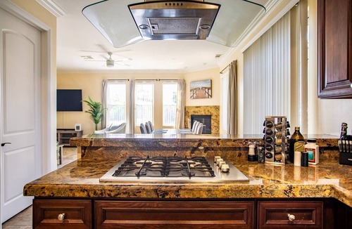 Leucadia House | Sandy Feet Retreat, 4 bed home close to beach
