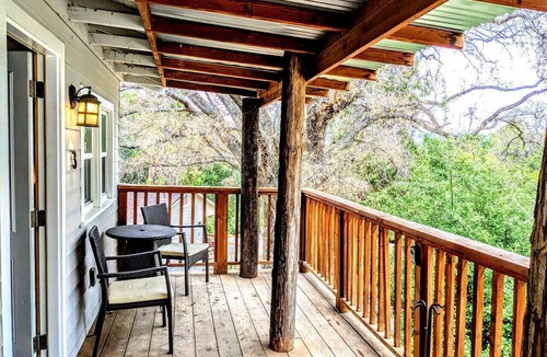 Pauma Valley Cabin | Santa Ysabel Lakeview Glamping: Your Secluded Nature Escape