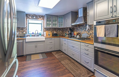 Duncans Mills House | Scenic Riverfront 4 BR 2.5BA | Hot Tub | Outdoor fun!