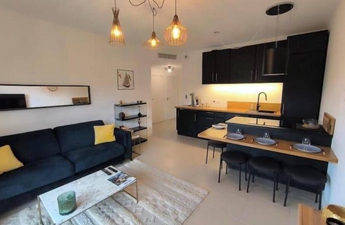Bonneveine Apartment | Sea & Elegance in the 8th district - Prado beaches on foot & garden terrace