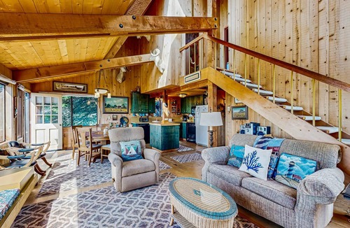 Sea Ranch House | Sea Ranch 3BR Phil Bradley blufftop home — dogs welcome