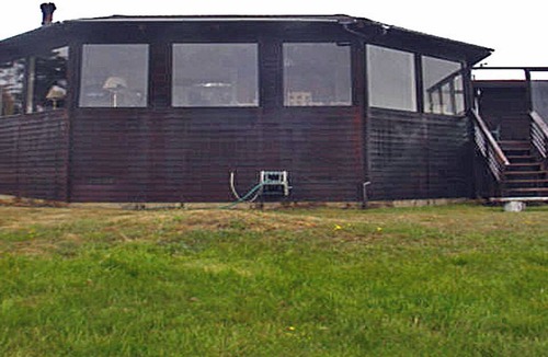 Albion House | Seal Point - Edge of the World