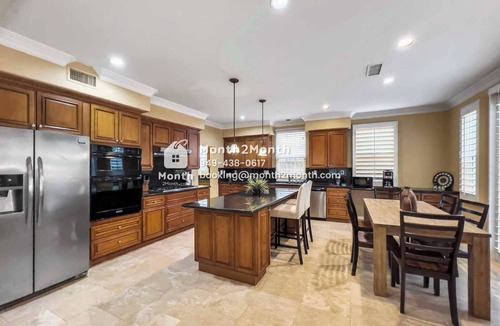 Northwood House | Secret Garden｜Pet-Friendly｜Garage Access｜Flex Lease #14