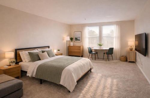 Marina del Rey Apartment | Serene 1BR & 2BR MDR Escape Minutes to Venice Beach with Spa & Gym