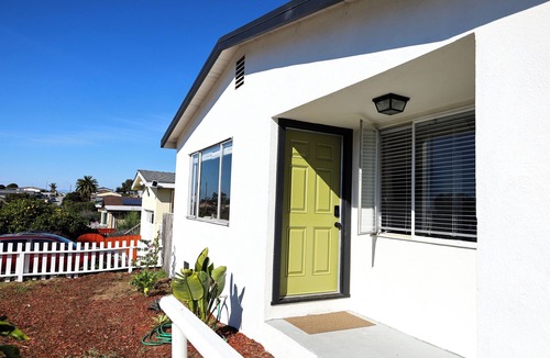 Seaside House | Serene 3-bedroom bungalow in Seaside perfect for relaxing getaways