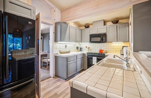 Tahoe City Condo | Serene Forest-Side Retreat: Large 3BR Rocky Ridge Condo Near Tahoe City