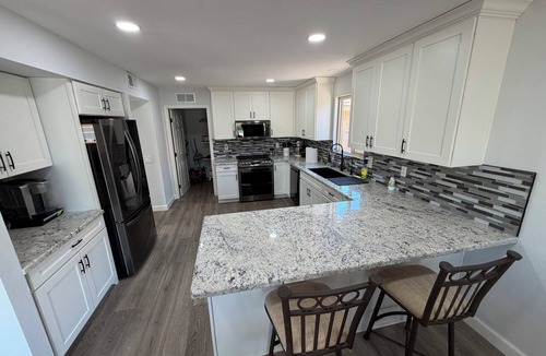 Cottonwood House | Serene Lakefront Home in Adult Resort Community of Cottonwood in Sun Lakes!