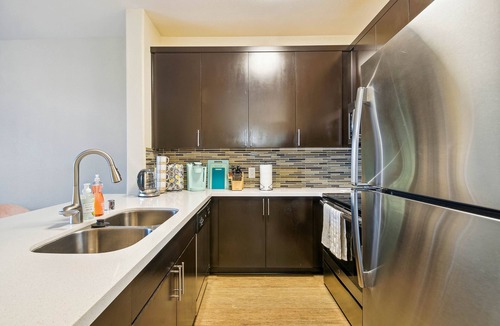 Del Rey Apartment | Serene Marina Hideaway | King Bed, Jacuzzi & BBQ