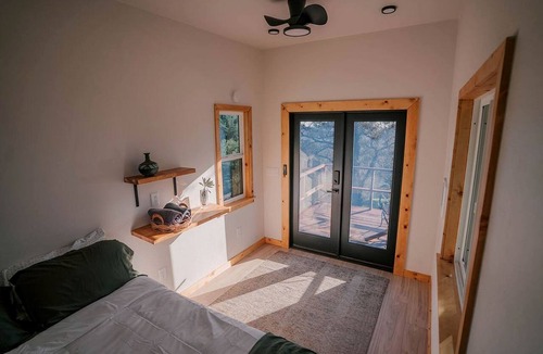 Pauma Valley Cabin | Serene Sanctuary with Scenic Decks & History-Infused Mountain Escape in Pauma Valley, California