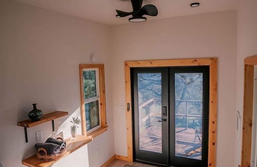 Pauma Valley Cabin | Serene Sanctuary with Scenic Decks & History-Infused Mountain Escape in Pauma Valley, California