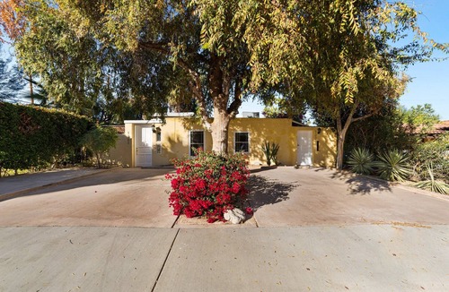 Baristo House | Serene Spanish 1-Bedroom Home Retreat