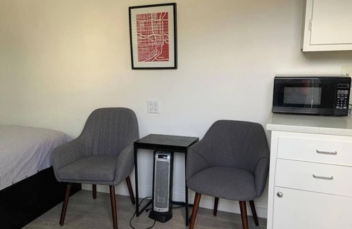 Washington Culver Apartment | Serene studio with AC in vibrant Culver City with an excellent location.