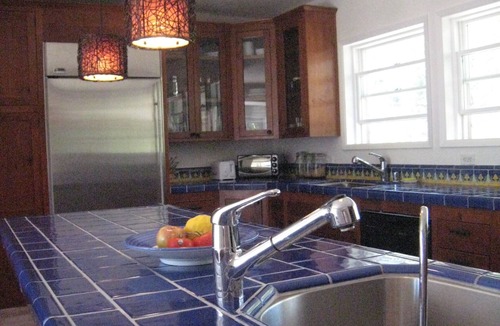 Vista House | Serenity House, quiet, tranquil , pet friendly 4 bedroom with yoga room