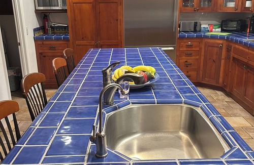 Vista House | Serenity House, quiet, tranquil , pet friendly 4 bedroom with yoga room