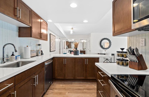 Marina del Rey Apartment | Serenity Over the Sails - A 2-Bedroom Escape w Stunning Marina Views