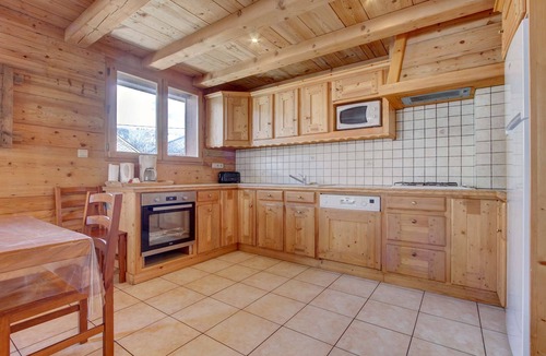 Morzine Apartment | Sermes M504 Triplex in the centre of morzine 12 people