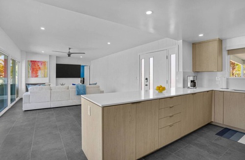 Palm Desert House | Shadow Mountain: Luxury Mid-Century home & Casita