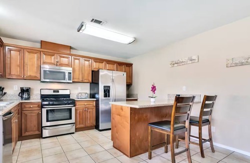 Riverside House | Shalimars Serenity, Spacious Pool, Jacuzzi,Games, Massage Chair, Patio Furniture