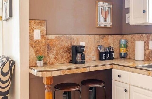 Leimert Park House | Sheek and Shabby In L.A.