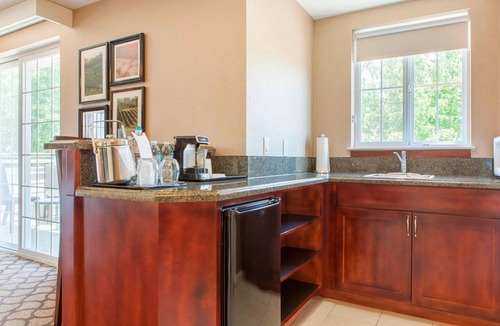 Petaluma Hotel | Sheraton Sonoma Wine Country Petaluma