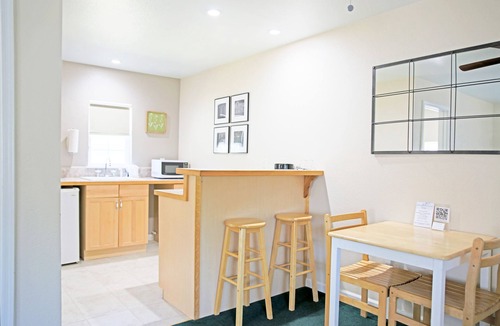 Grass Valley Hotel | Sierra Mountain Inn