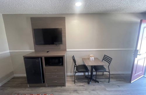 San Bernardino Hotel | SimpleStay Suites - San Bernardino