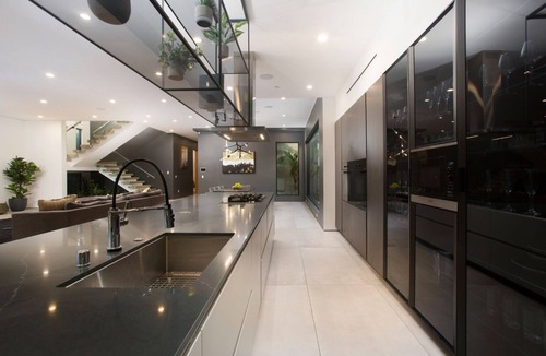 North Hollywood Villa | Simpson - Luxurious Living in an Impeccably Designed Valley Village Home