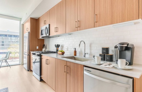 Downtown San Diego Apartment | Sky Lounge + Gym + Pool + Spa | Downtown Little Italy | Ancora by AvantStay
