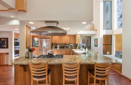 Truckee House | Skylight Mountain Home - Family & Dog Friendly, Hot Tub, Backyard Sledding