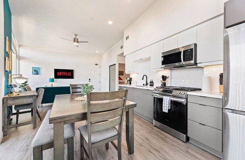 Downtown Los Angeles Apartment | Skyline Luxe, Downtown LA, Epic Rooftop Views, Walk to Dodger Stadium