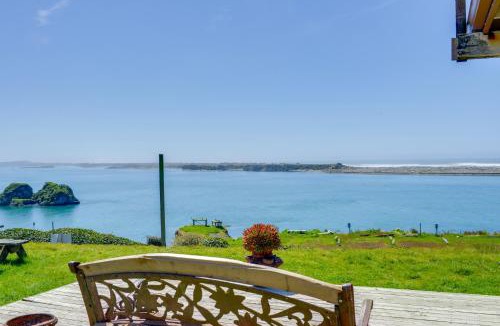 Smith River House | Smith River Home w/Boat Launch & Ocean Views