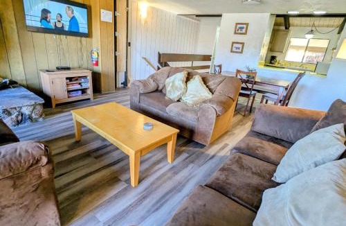 Big Bear Lake House | Snow Summit Townhouse 23