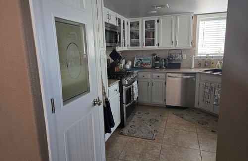 Mohave Valley House | Snowbirds retreat! Charming river home in beautiful Mohave Valley. Dog friendly