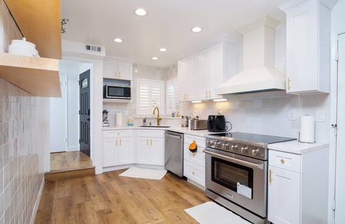 Midway City House | Socal Family Retreat 5BR Villa Near Disneyland and OC Gems