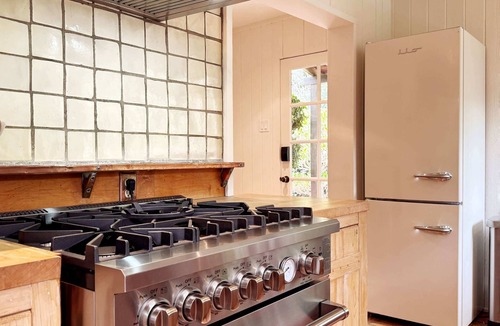 Carmel Woods House | Solis & Sea Villa: 4br 4ba w Panoramic Ocean Views and a Bonus Room