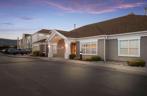 Reno/Tahoe Airport Hotel | Sonesta ES Suites Reno
